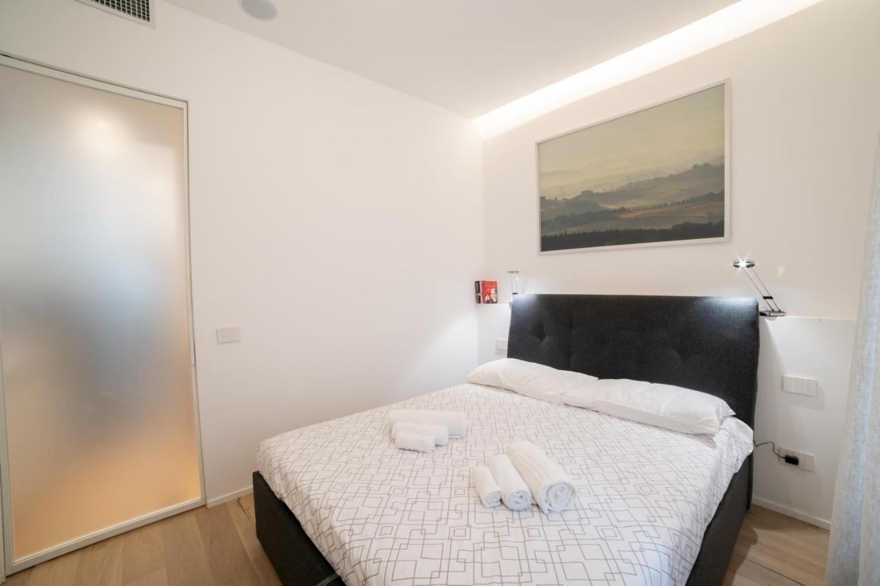 Navigli-Centro-Universita, Amazing New Apartment Milano Exteriör bild